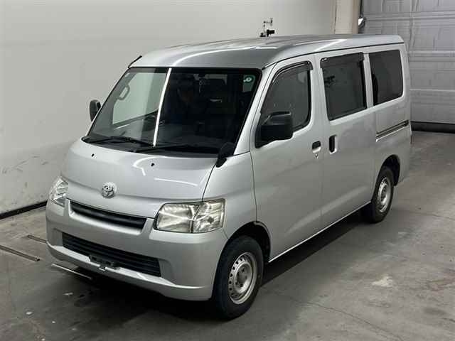 TOYOTA TOWN ACE VAN 2016