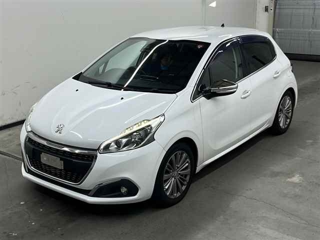 PEUGEOT 208 2016