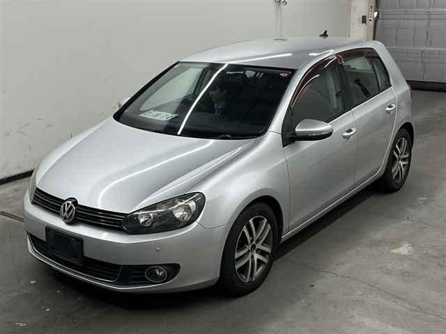 VOLKSWAGEN GOLF 2009