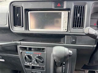 DAIHATSU HIJET VAN 2019