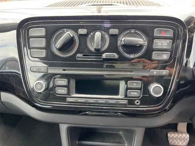 VOLKSWAGEN UP 2015