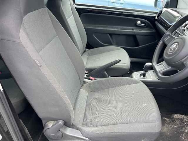 VOLKSWAGEN UP 2015