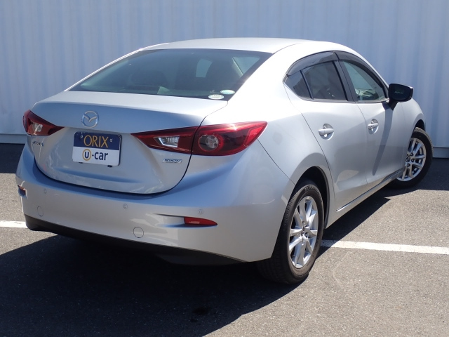 MAZDA AXELA 2018
