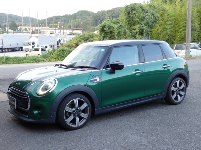 BMW MINI 2019