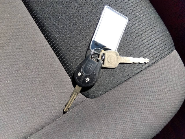 NISSAN NV200 2019