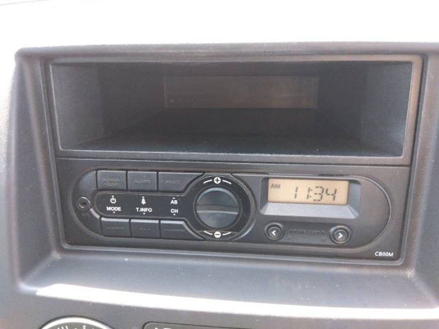NISSAN NV200 2019