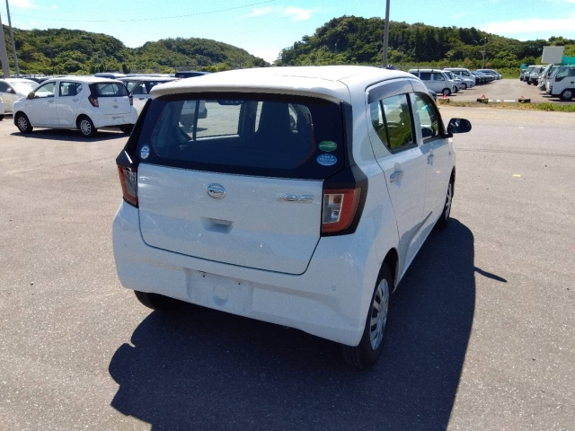DAIHATSU MIRA E S 2020