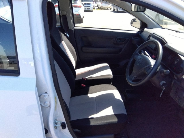 DAIHATSU MIRA E S 2020