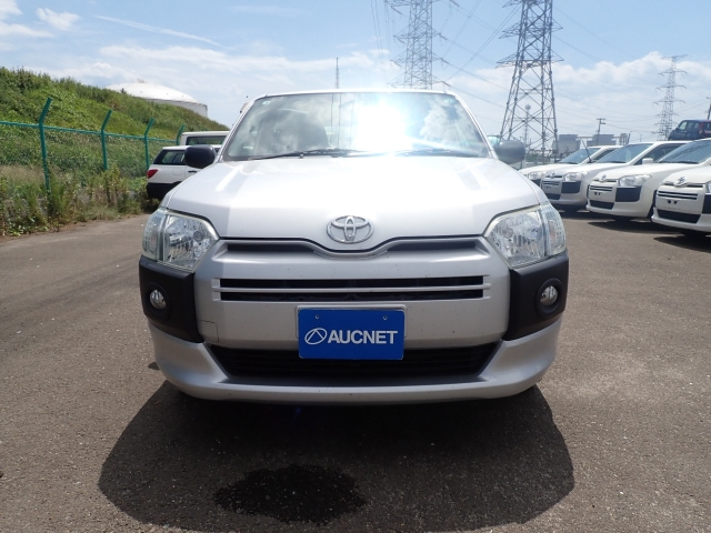 TOYOTA SUCCEED 2018