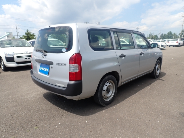 TOYOTA SUCCEED 2018