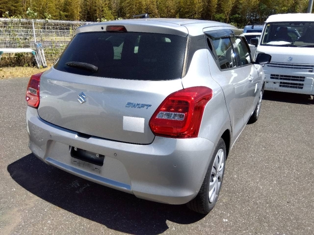 SUZUKI SWIFT 2021