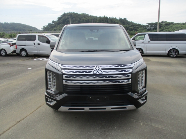 MITSUBISHI DELICA D5 2021