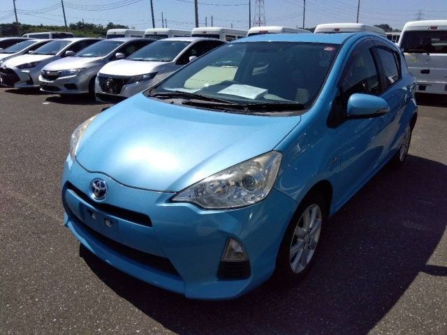 TOYOTA AQUA 2014