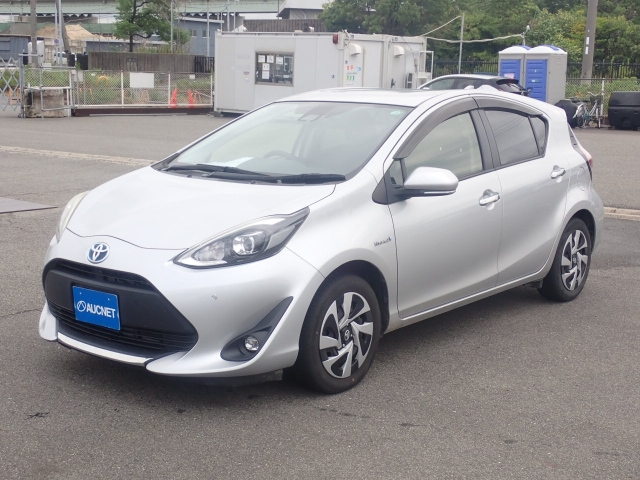 TOYOTA AQUA 2019