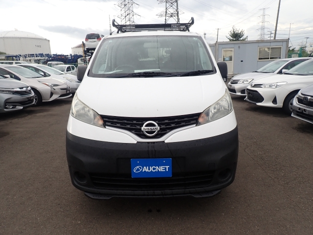 NISSAN NV200 2018