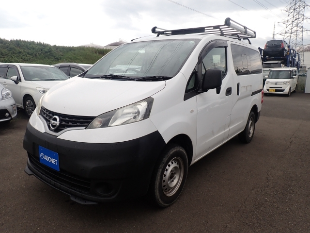 NISSAN NV200 2018