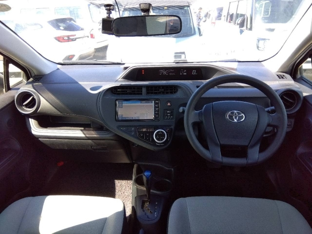 TOYOTA AQUA 2020