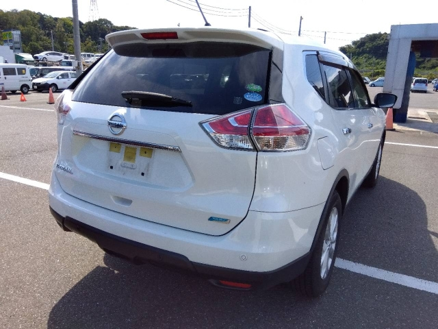 NISSAN X-TRAIL 2014