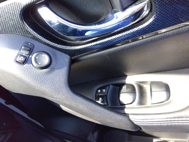 NISSAN X-TRAIL 2014
