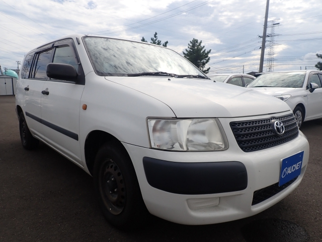 TOYOTA SUCCEED 2013
