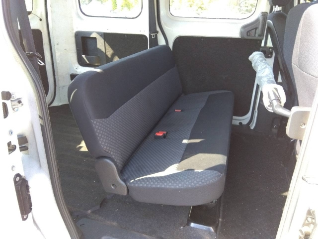 NISSAN NV200 2018