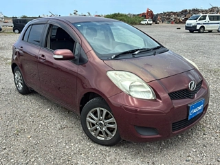 TOYOTA VITZ 2010