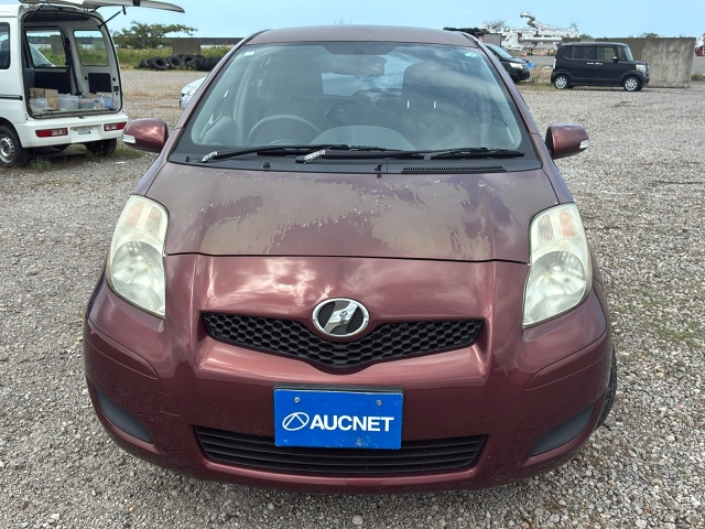 TOYOTA VITZ 2010
