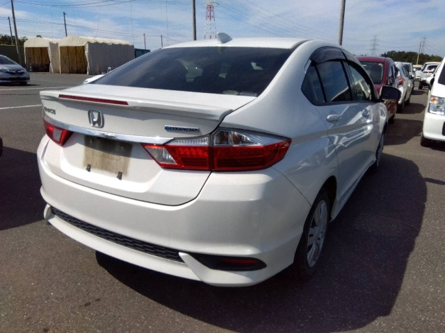 HONDA GRACE 2019