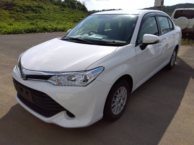 TOYOTA COROLLA AXIO 2016