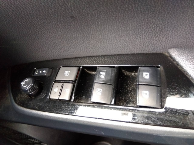 TOYOTA PRIUS 2018