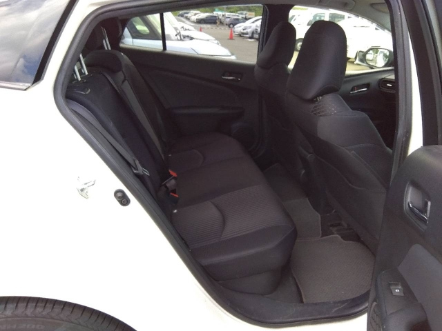 TOYOTA PRIUS 2018