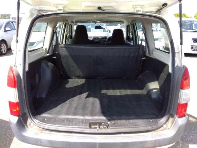 TOYOTA SUCCEED 2015