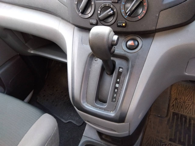 NISSAN NV200 2020
