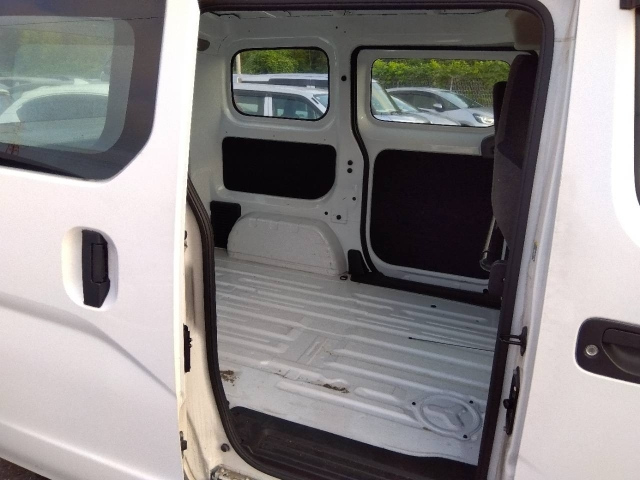 NISSAN NV200 2020
