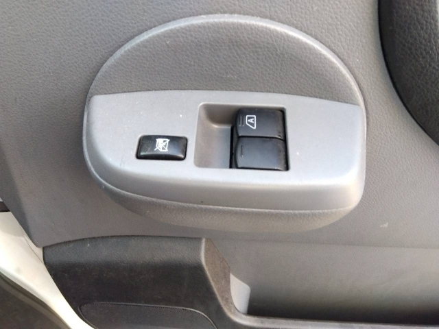 NISSAN NV200 2020