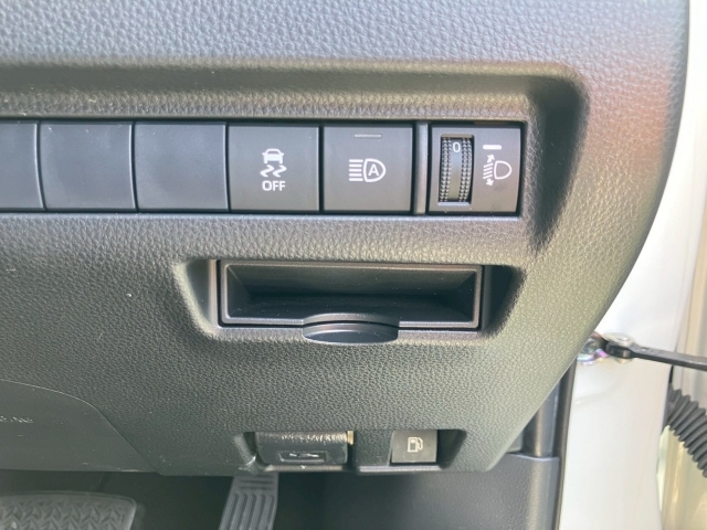 TOYOTA HARRIER 2020
