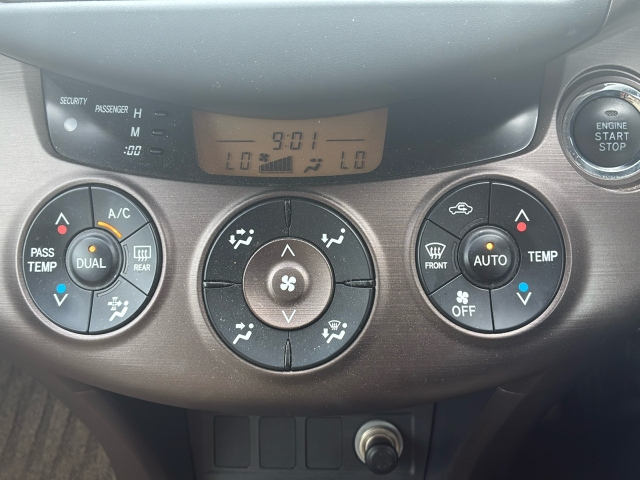TOYOTA VANGUARD 2010