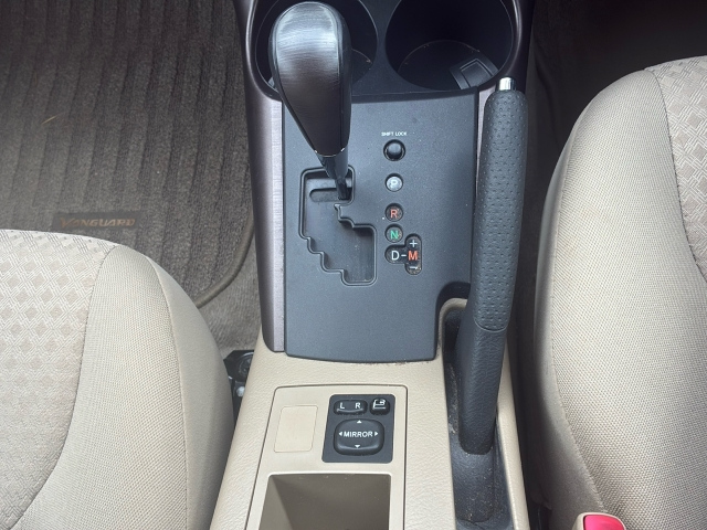 TOYOTA VANGUARD 2010