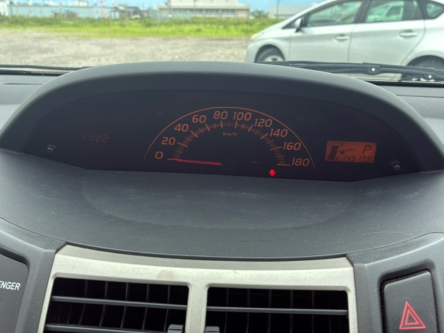 TOYOTA VITZ 2008