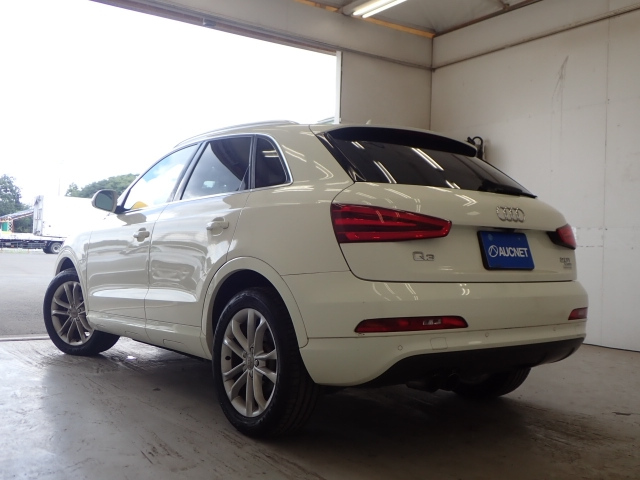 AUDI Q3 2012