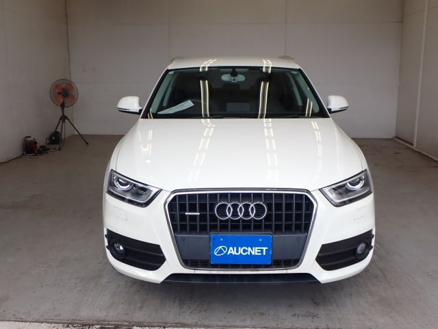 AUDI Q3 2012