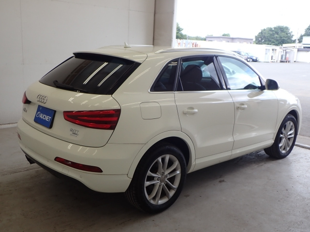 AUDI Q3 2012