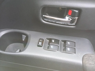 TOYOTA BB 2013