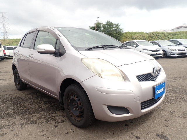 TOYOTA VITZ 2009
