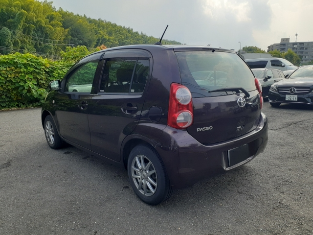 TOYOTA PASSO 2011