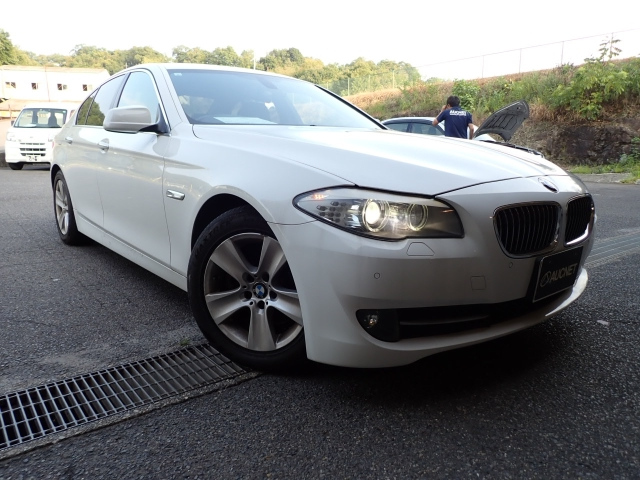 BMW 5 SERIES 2010