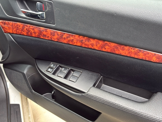 SUBARU LEGACY B4 2011