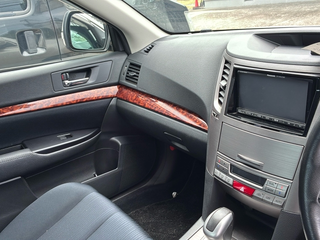 SUBARU LEGACY B4 2011