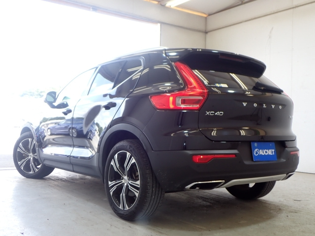 VOLVO XC40 2019