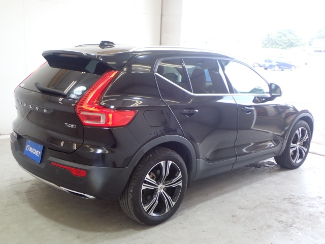 VOLVO XC40 2019